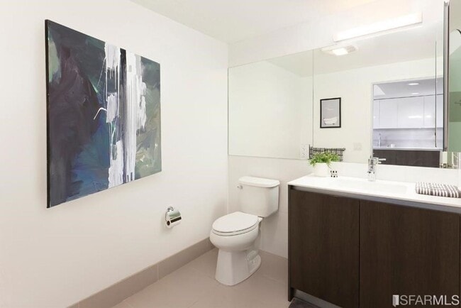 Building Photo - 1 Bed, 1 Bath - Modern Condo @ Linea - Min...