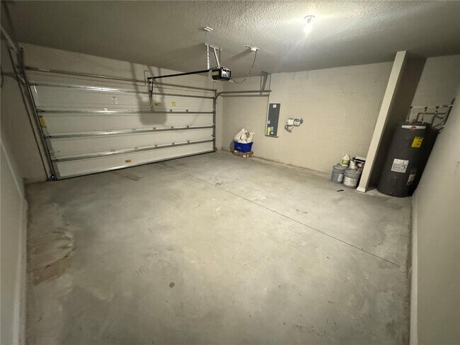 Building Photo - 3505 Bonsilva St