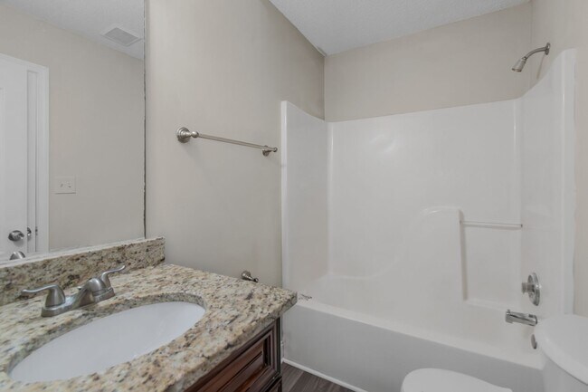 Building Photo - Beautiful 4 Bedrooms + Bonus Room on Nearly 1 Acre in Stockbridge! ?