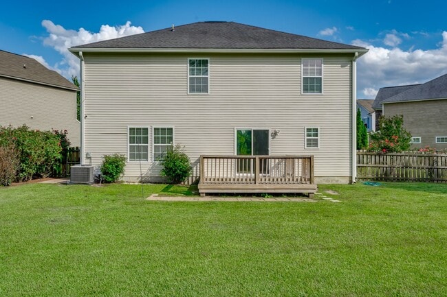 Building Photo - Beautiful home on one of Lake Carolina's largest cul-de-sac lots!