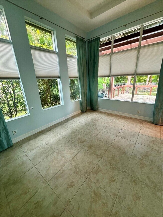 Building Photo - 8080 NW 126th Terrace