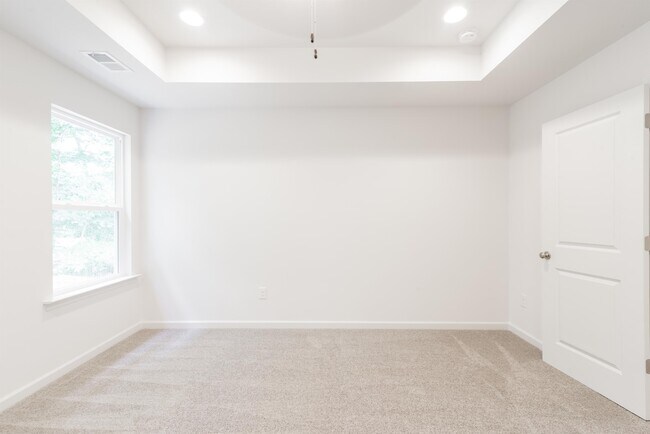 Building Photo - 4325 Perkins Rd