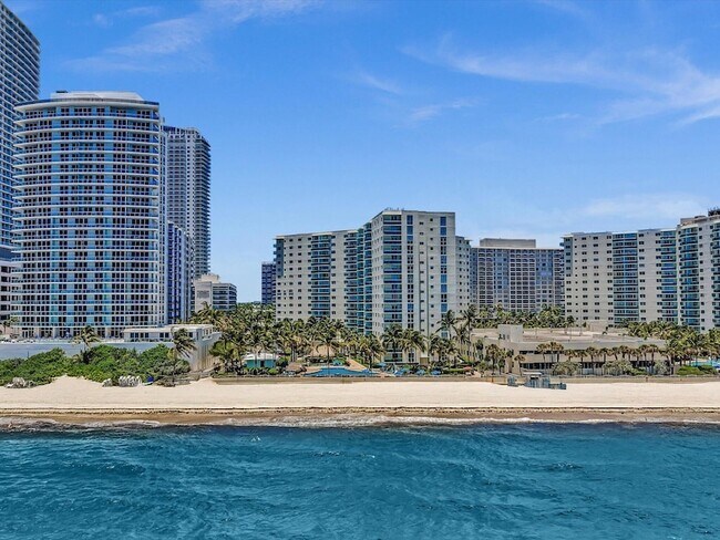 Building Photo - 3901 S Ocean Dr