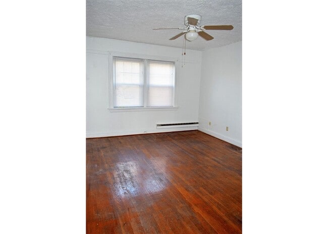 Building Photo - 415 Probasco St