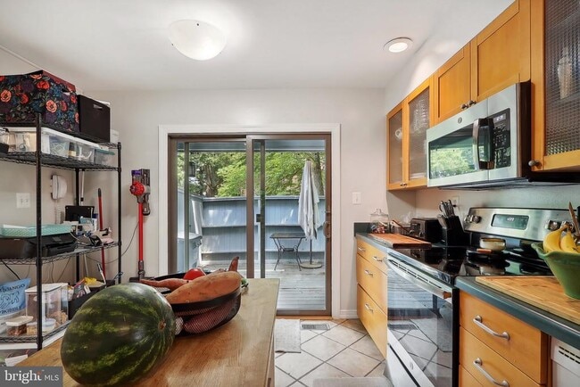 Building Photo - 2031 Approach Ln