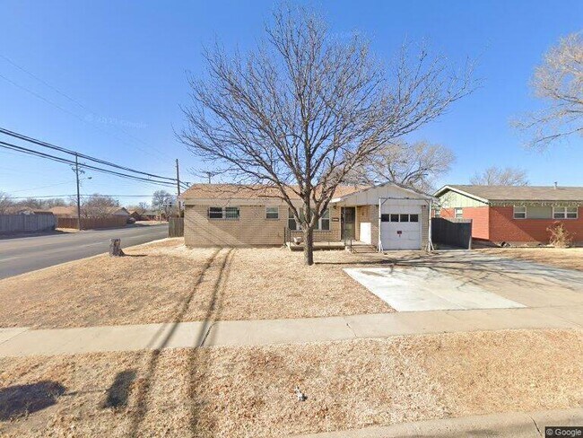 Primary Photo - 3318 Wayne St