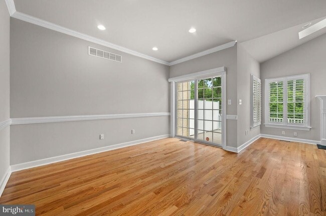 Building Photo - 721 N Sumneytown Pike
