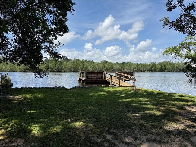 Building Photo - 3512 Shadowwood Ct