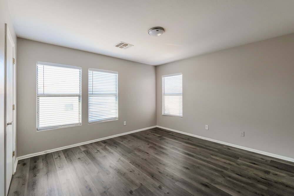 Building Photo - 10911 W Mariposa Dr