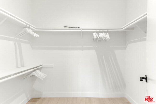 Building Photo - 10630 Wilkins Ave