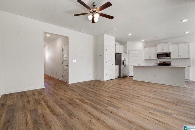 Building Photo - 2029 Eaton Pl