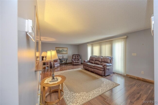 Building Photo - 6784 Bear Ridge Rd