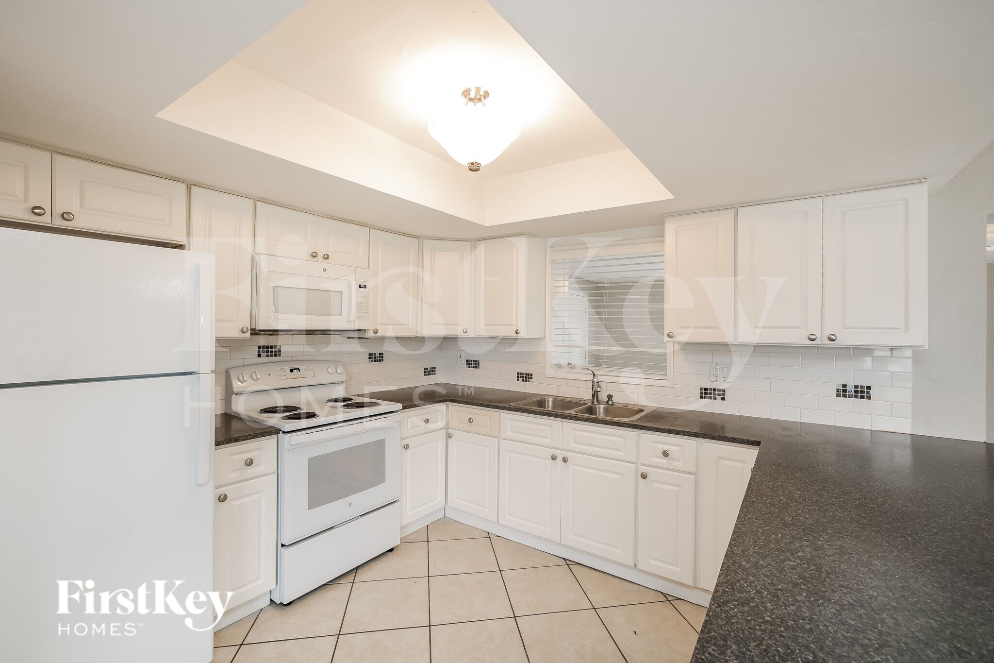 Building Photo - 1505 NE 10th Ln