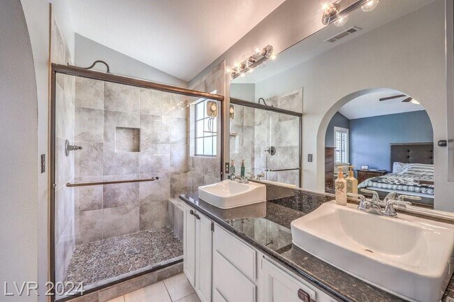 Building Photo - 5321 Tamanar Dr