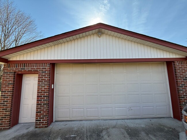 Building Photo - Great home in PRP!