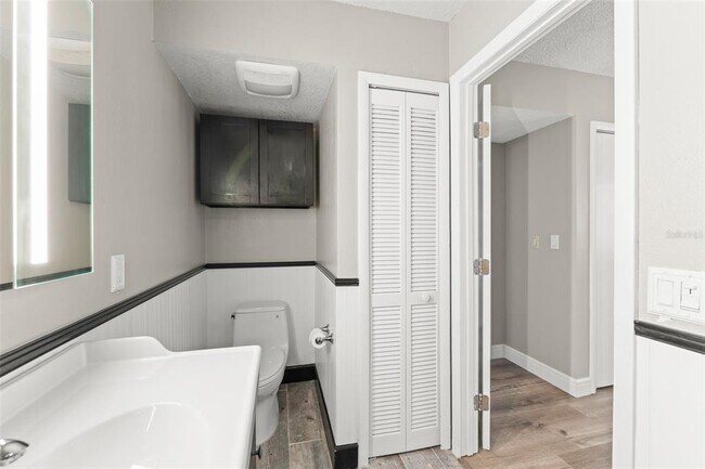 Building Photo - 6021 Windhover Dr