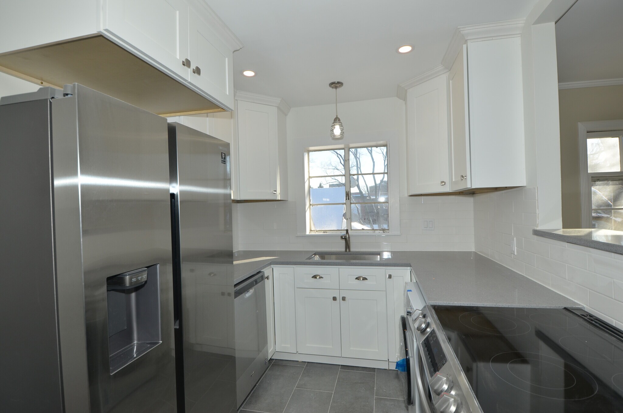 Building Photo - 2038 Sherman Ave