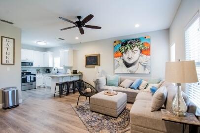 Building Photo - 1508 Avenue W