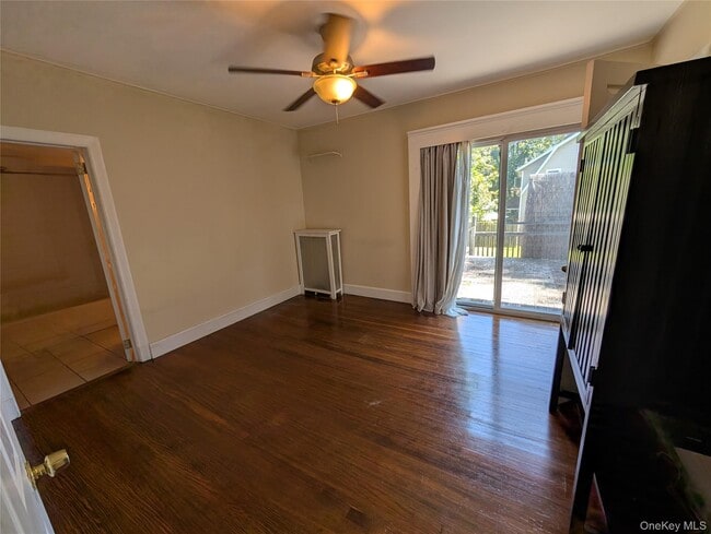 Building Photo - 56 Demarest Ave