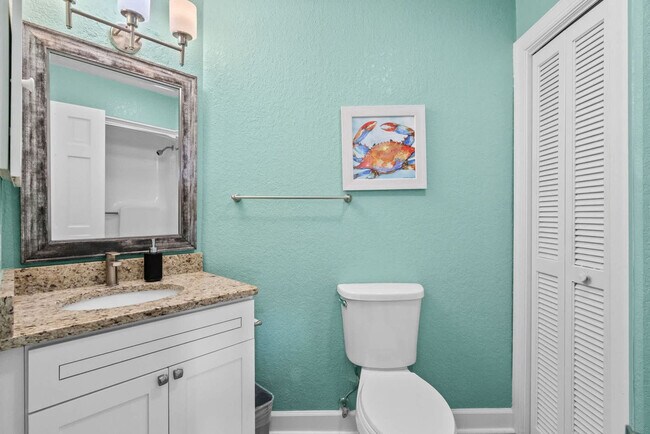 Building Photo - 2805B N Ocean Blvd