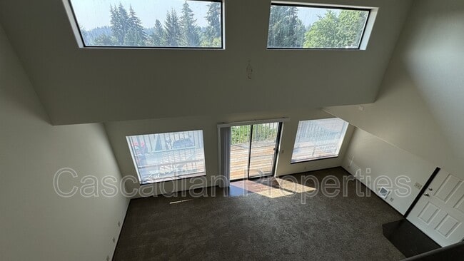 Building Photo - 1555 Fircrest Ct SE