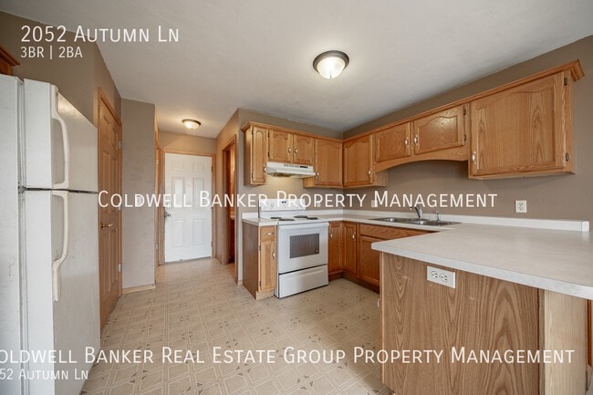 Building Photo - 2052 Autumn Ln