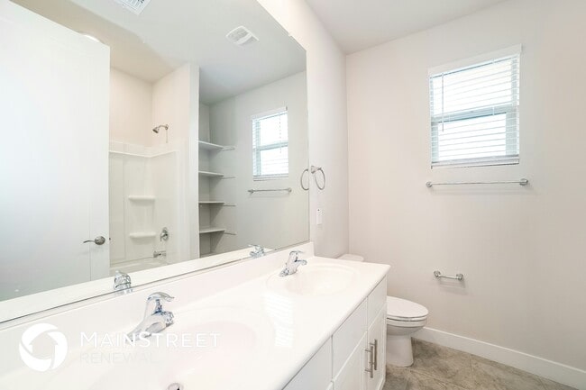 Building Photo - 8615 S 69th Ln