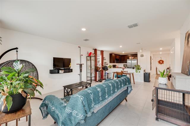 Building Photo - 5613 Rockrose Ln