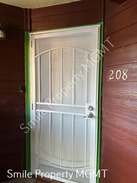 Building Photo - 2 bedroom with 2 bath Apartment