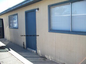 Building Photo - 16 E King Rd