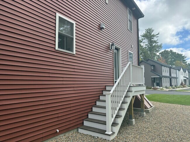 Building Photo - 17 Lex Ct