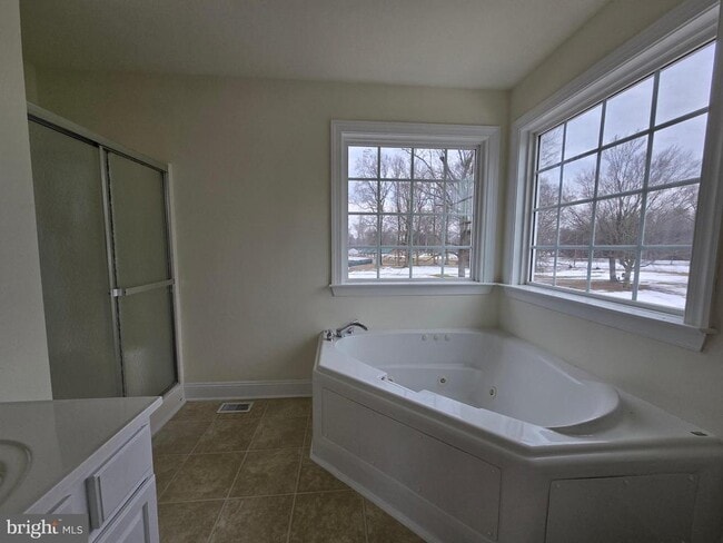 Building Photo - 271 Ashton Ct