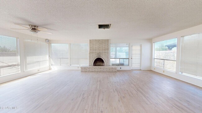 Building Photo - 4553 Skylark Way