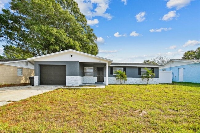 Building Photo - 1411 Coppertree Dr