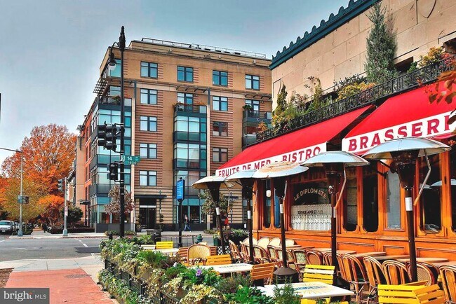 Building Photo - 1311 13th St NW