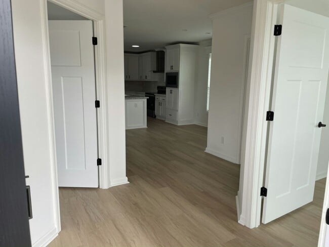 Building Photo - 748 Arbor Estates Way