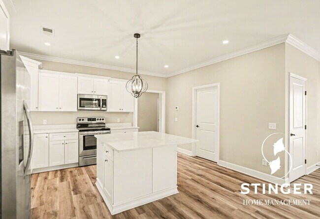 Building Photo - 14 Los Robles Rd