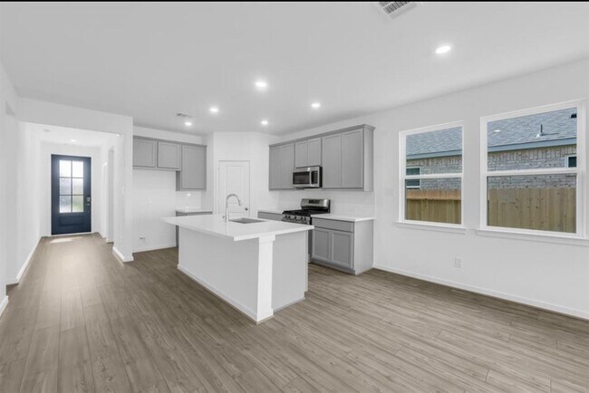 Building Photo - 9739 Bixby Crk Dr
