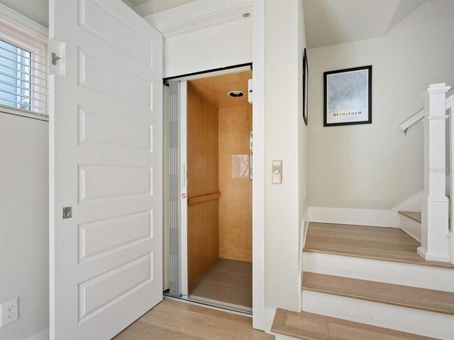 Building Photo - 508 Laurel Pk Dr