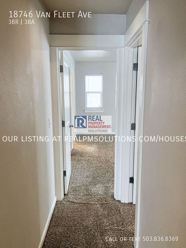 Building Photo - 18746 Van Fleet Ave