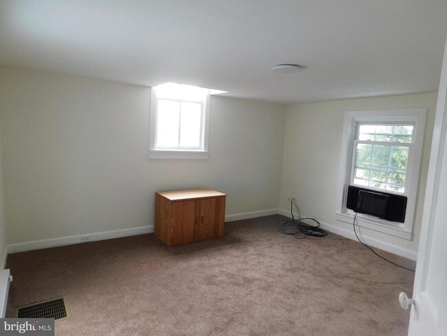 Building Photo - 13142 Lord Fairfax Hwy