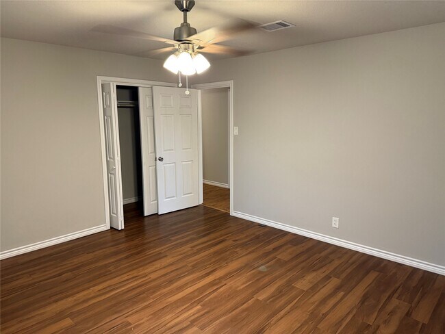 Building Photo - 1934 Austin Ave