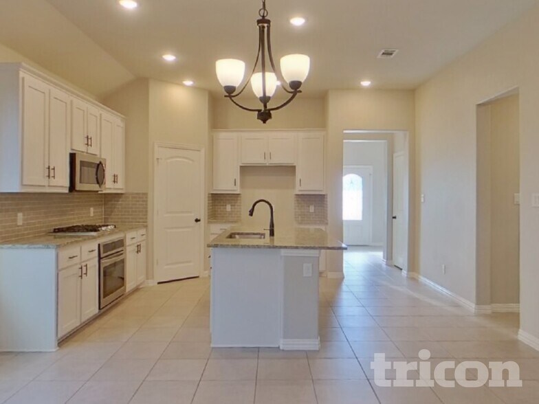 Building Photo - 1940 Gill Star Dr