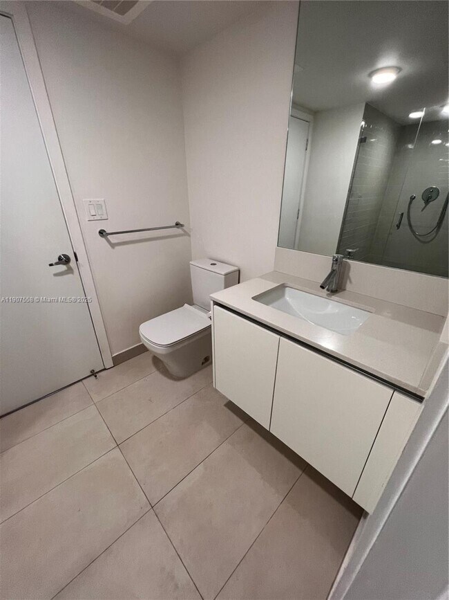 Building Photo - 1025-1092 92nd St