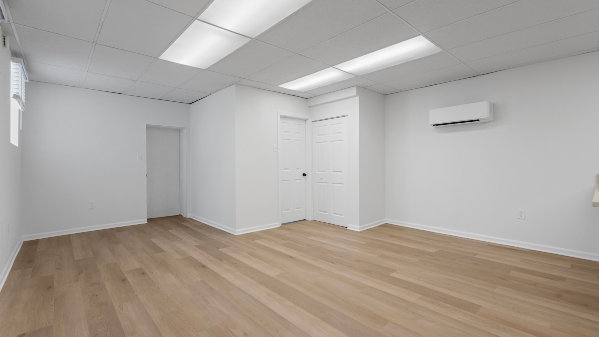 Building Photo - 2827 Brownsville Rd