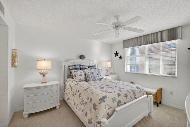 Building Photo - 1801 N Flagler Dr