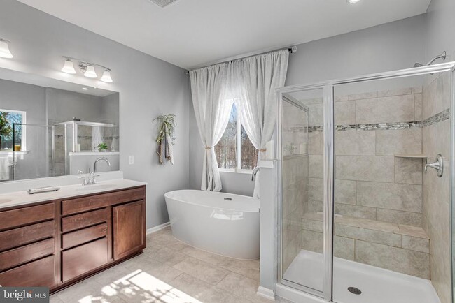 Building Photo - 12950 Blue Sky Pl