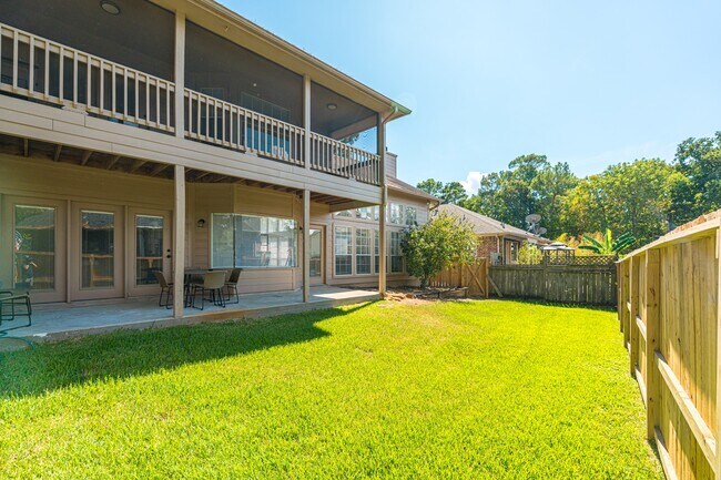 Building Photo - 3631 Country Club Blvd