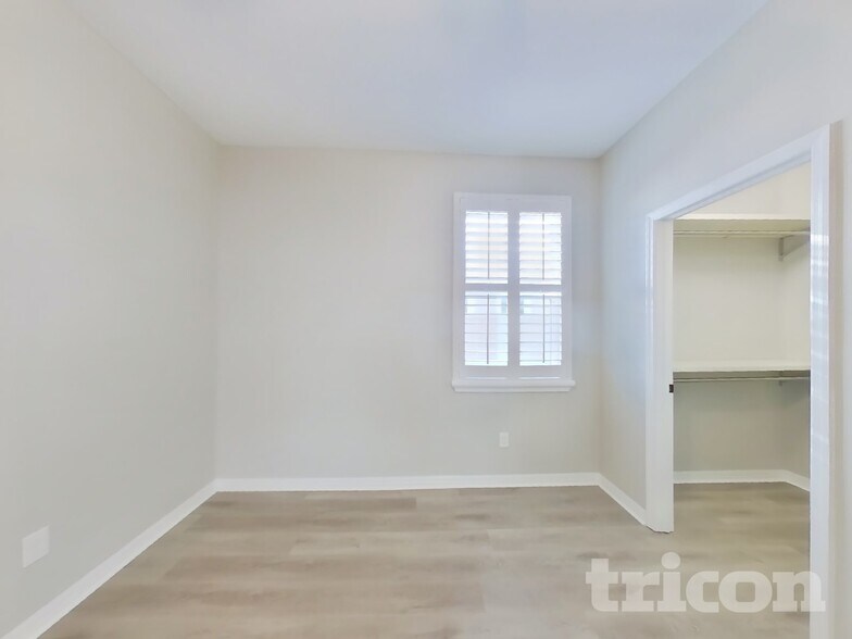 Building Photo - 33164 Whisper Pointe Dr