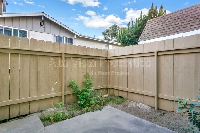 Building Photo - 4173 Camino Ticino